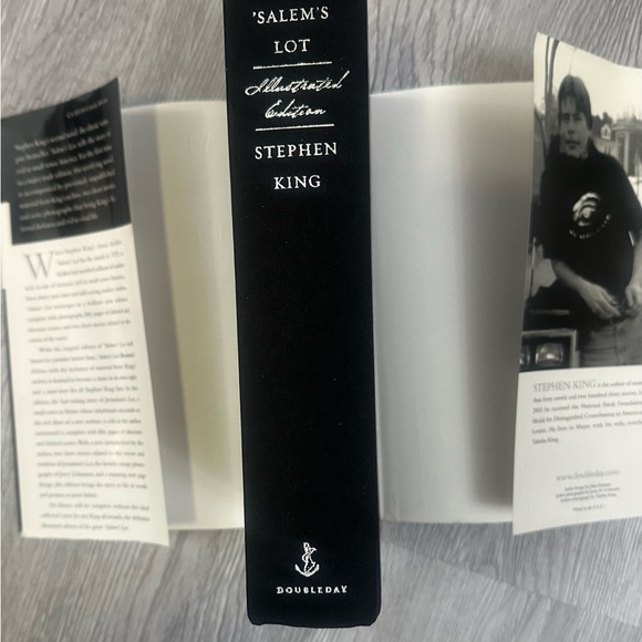 Stephen King Salem's Lot Illustrated Edition HC DJ 1st Edition/ 1st Print HTF - Picture 3 of 8